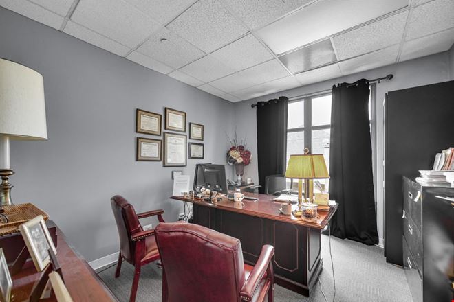 1S443 Summit Ave, Suite 205, Oakbrook Terrace, IL 60181
