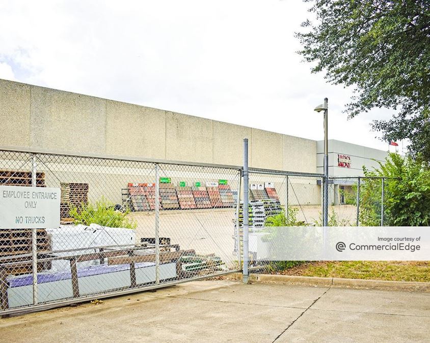 2251 Stemmons Trail, Dallas Industrial Space For Lease