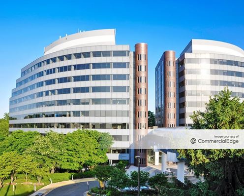 Hunters Branch Building - 2