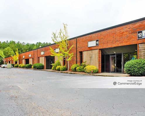 Royal Atlanta Industrial Park - 2595, 2605 & 2615 Mountain Industrial Blvd