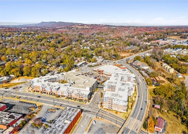 Northpointe - 401 E Stone Ave