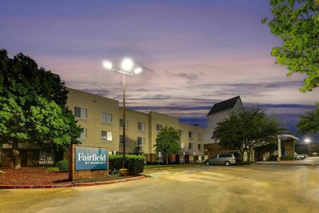 Photo of commercial space at 630 West John Carpenter Freeway in Irving