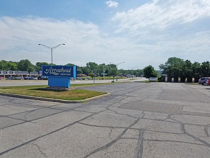 8141 Parallel Parkway, Kansas City, KS Retail Building