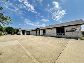 1337 S Main St, Keller