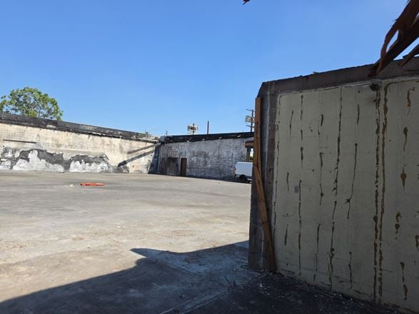 COMMERCIAL YARD / STORAGE SPACE – PERFECT FOR TOWING & PALLET STORAGE