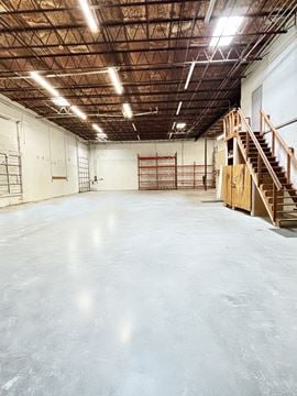 5147 Clifton