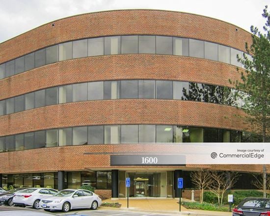 1600 & 1608 Spring Hill Road