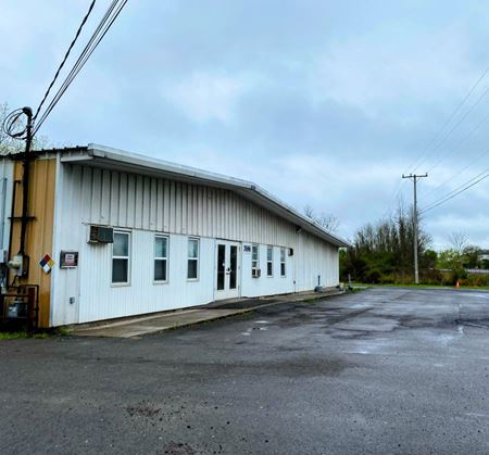 Photo of commercial space at 7696 New York 31 in Lyons