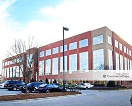 Perimeter Park - 3800 Paramount Pkwy