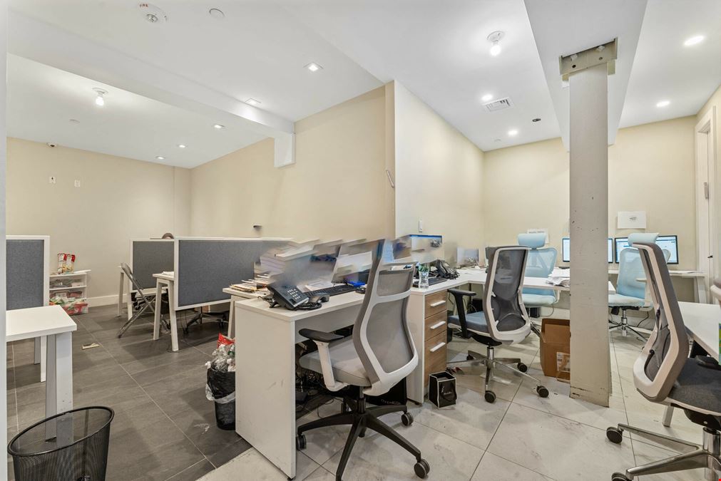 496 Broadway