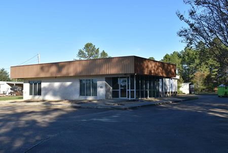 Unassigned space for Sale at 611 US Highway 82 East in Magnolia