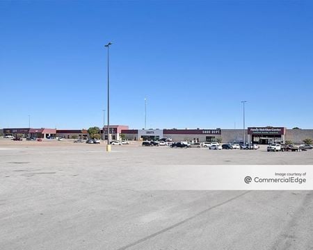 Retail space for Rent at 1663 W. Henderson St. in Cleburne