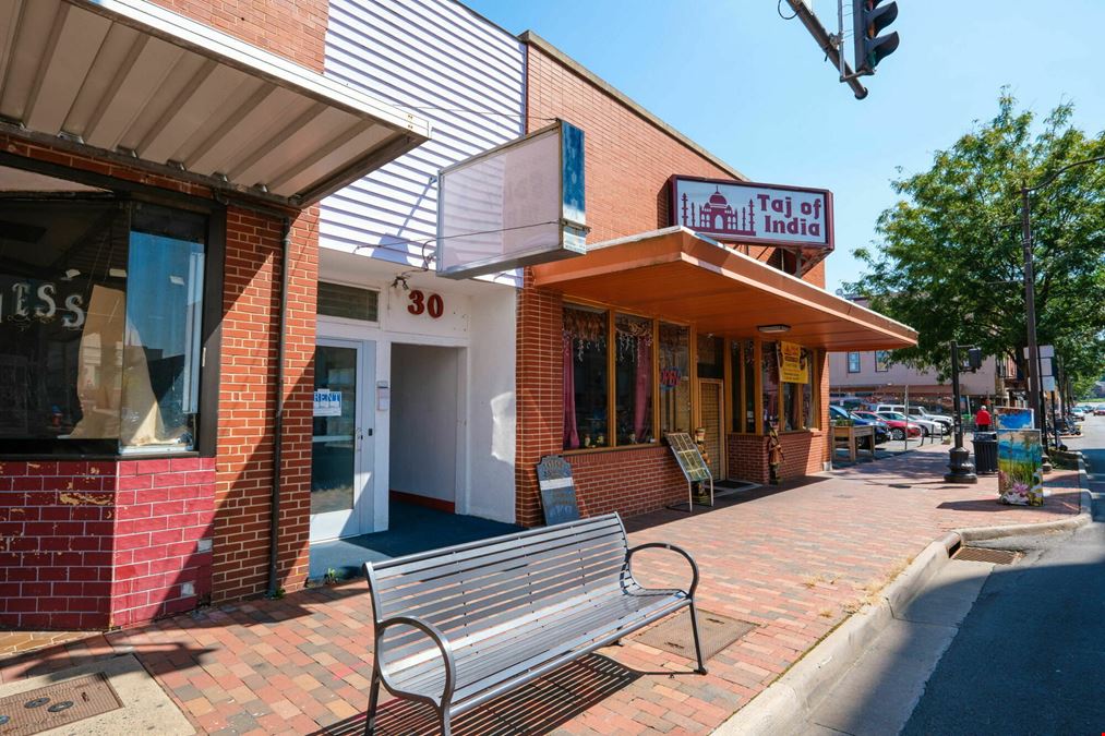 AFFORDABLE STOREFRONT LOCATION ON COURT SQUARE