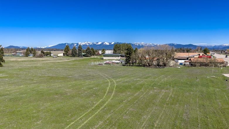 3796 Highway 2 E