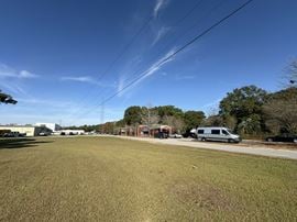 101 E Roberts Road
