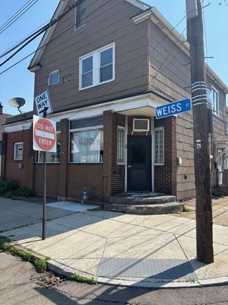 71 Weiss St