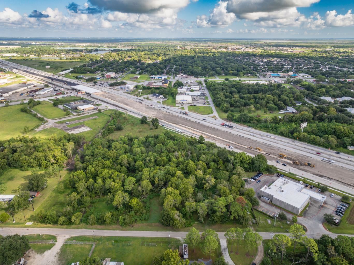 4300-4400 Gulf Freeway, La Marque, TX 77568