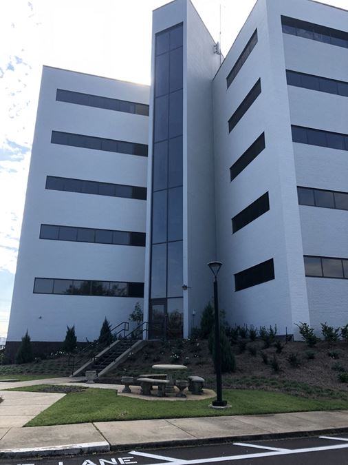 2506 Lakeland Dr, Flowood, MS 39232