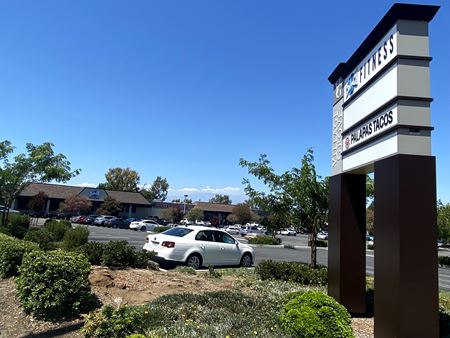 Stater Bros. & Crunch Fitness Anchored Center - Corona