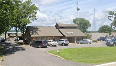 Freestanding Retail/Office Building for Sale