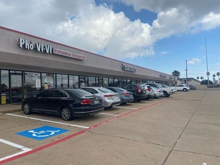Retail space for Rent at 7127 Spencer Hwy in Pasadena