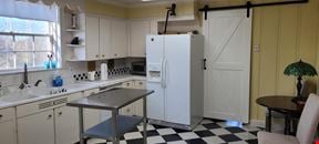 8858 Lebanon Rd