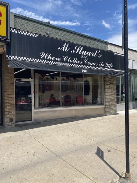 Commercial space for Rent at 568-570 W Roosevelt Rd in Chicago