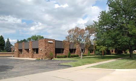 Commercial space for Rent at 35200 Schoolcraft Rd in Livonia