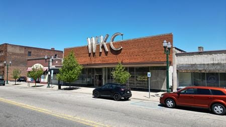 Photo of commercial space at 108 N Saginaw St in Pontiac