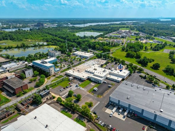 24,092 SF± Flex/Office Space