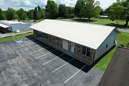 Photo of commercial space at 7426 Maynardville Pike in Knoxville