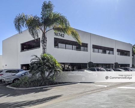 Industrial space for Rent at 16662 Gothard Street in Huntington Beach