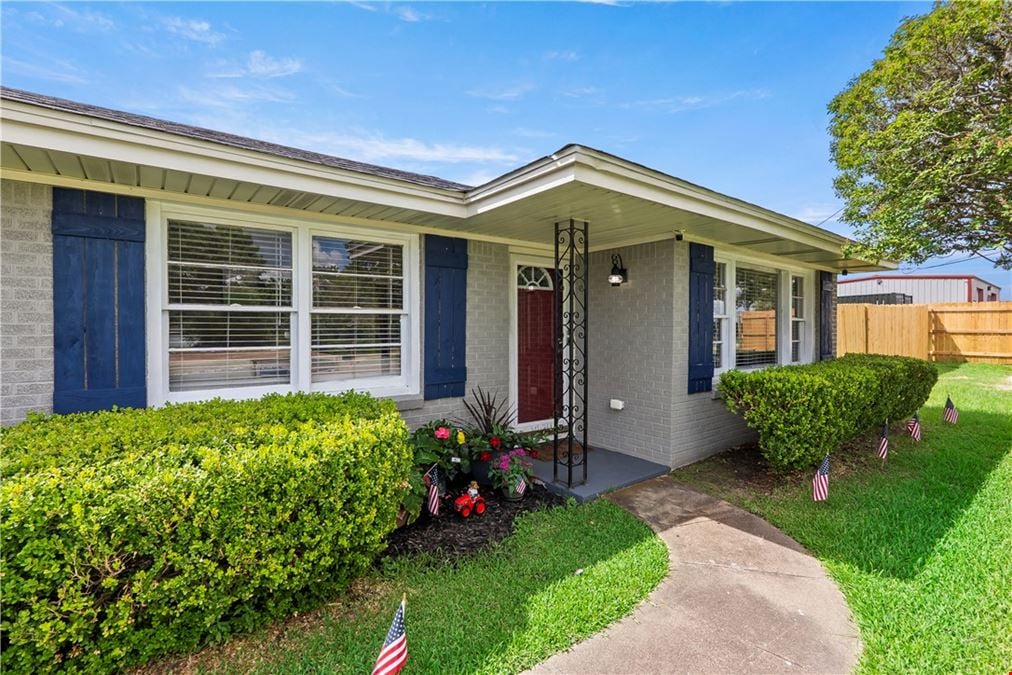 1105 San Jacinto Ln