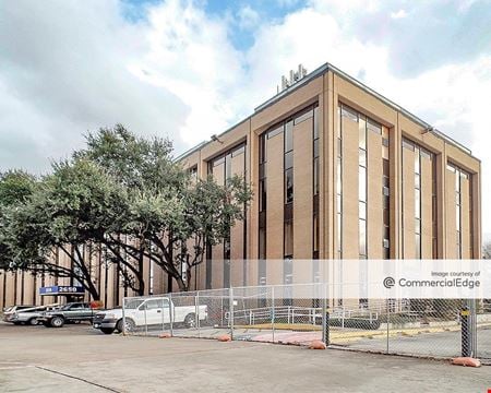 Office space for Rent at 2640 Fountain View Drive in Houston