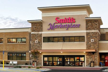 Smith's Anchored Retail Pad - Las Vegas