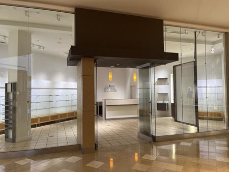 1044     Space Photo Gallery 4