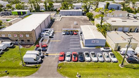 Photo of commercial space at 2290 Bruner Ln in Fort Myers