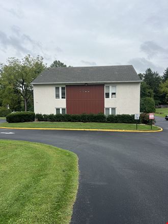 1223 W Chester Pike