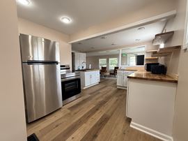 1209 East 46th Street
