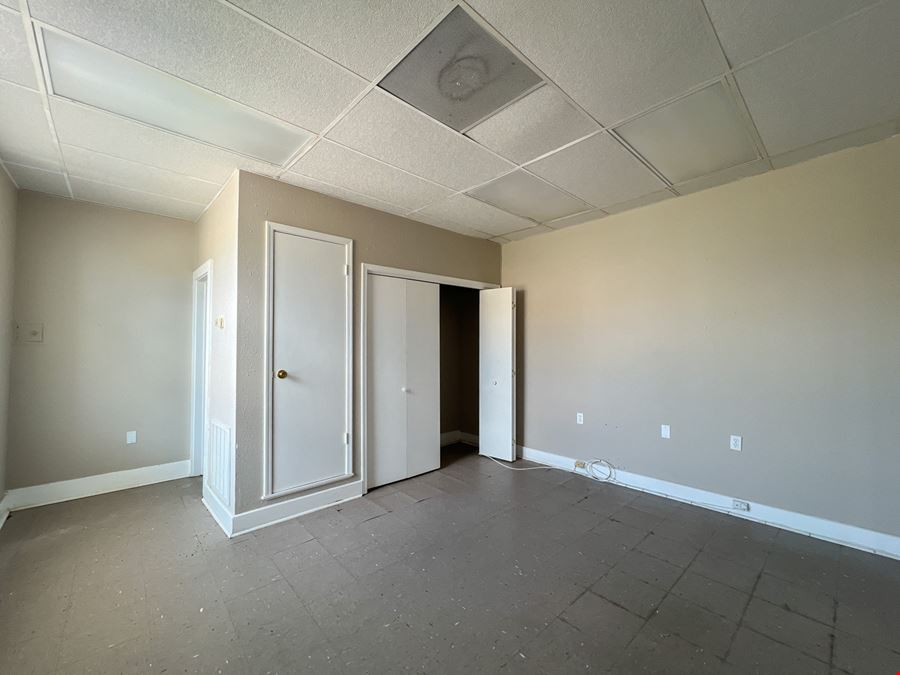Corner Office Spaces Available on Grefer Ave