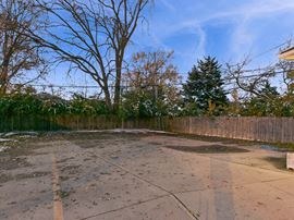 329 E Dayton Dr