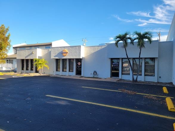 1328 Lafayette St & 1323-1325, 1403 Miramar St