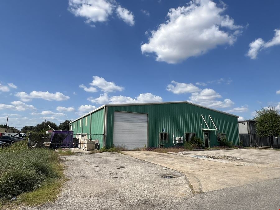 713 NEBRASKA STREET, SOUTH HOUSTON- 7,920 SF IND WAREHOUSE