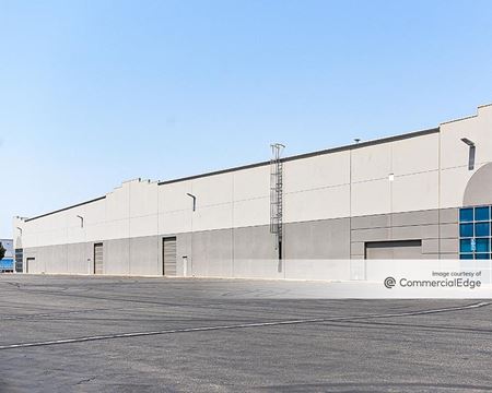 Industrial space for Rent at 2855 South Elm Avenue in Fresno