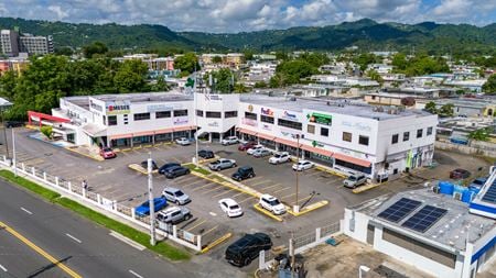 Retail space for Rent at Plaza Degetau, C. 2 in Caguas