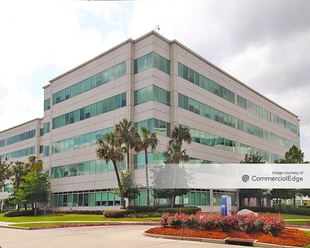 Office space for Rent at 2233 Lakeshore Drive in New Orleans