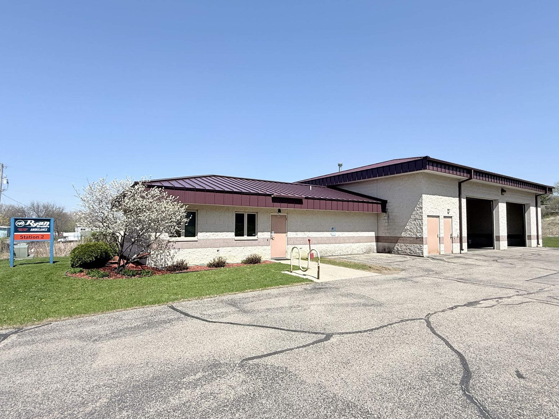 819 Walsh Rd