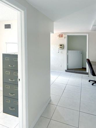 4,691 +/- SQFT FREESTANDING office space