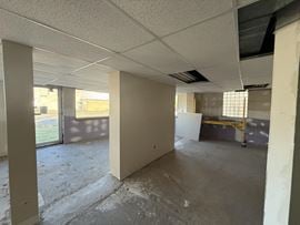 Industrial Zoned Warehouse in Lansing for Lease