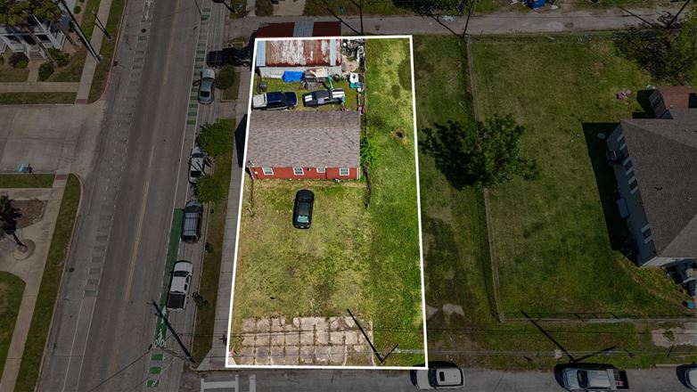 2820 Winnie-Mixed Use